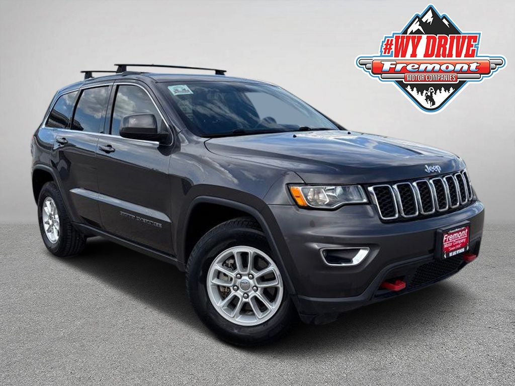 2019 Jeep Grand Cherokee Laredo E in Granite Crystal Metallic Clearcoat — front three-quarter view