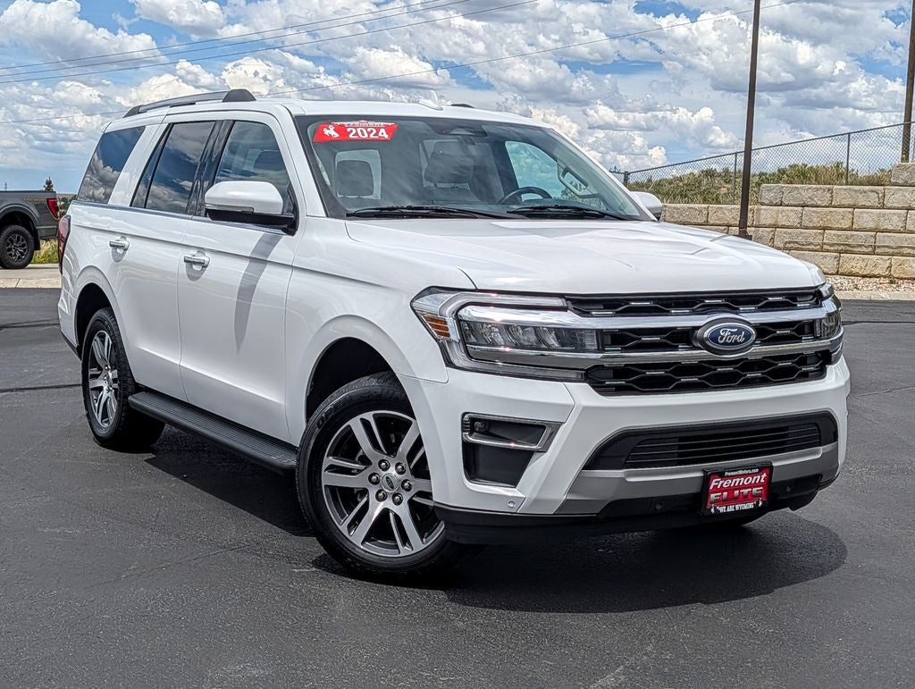 2024 Ford Expedition — side profile view